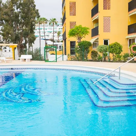 Copacabana Apartment *